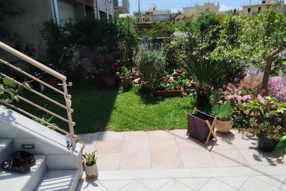 Apartment Xrysa's Garden Missolonghi